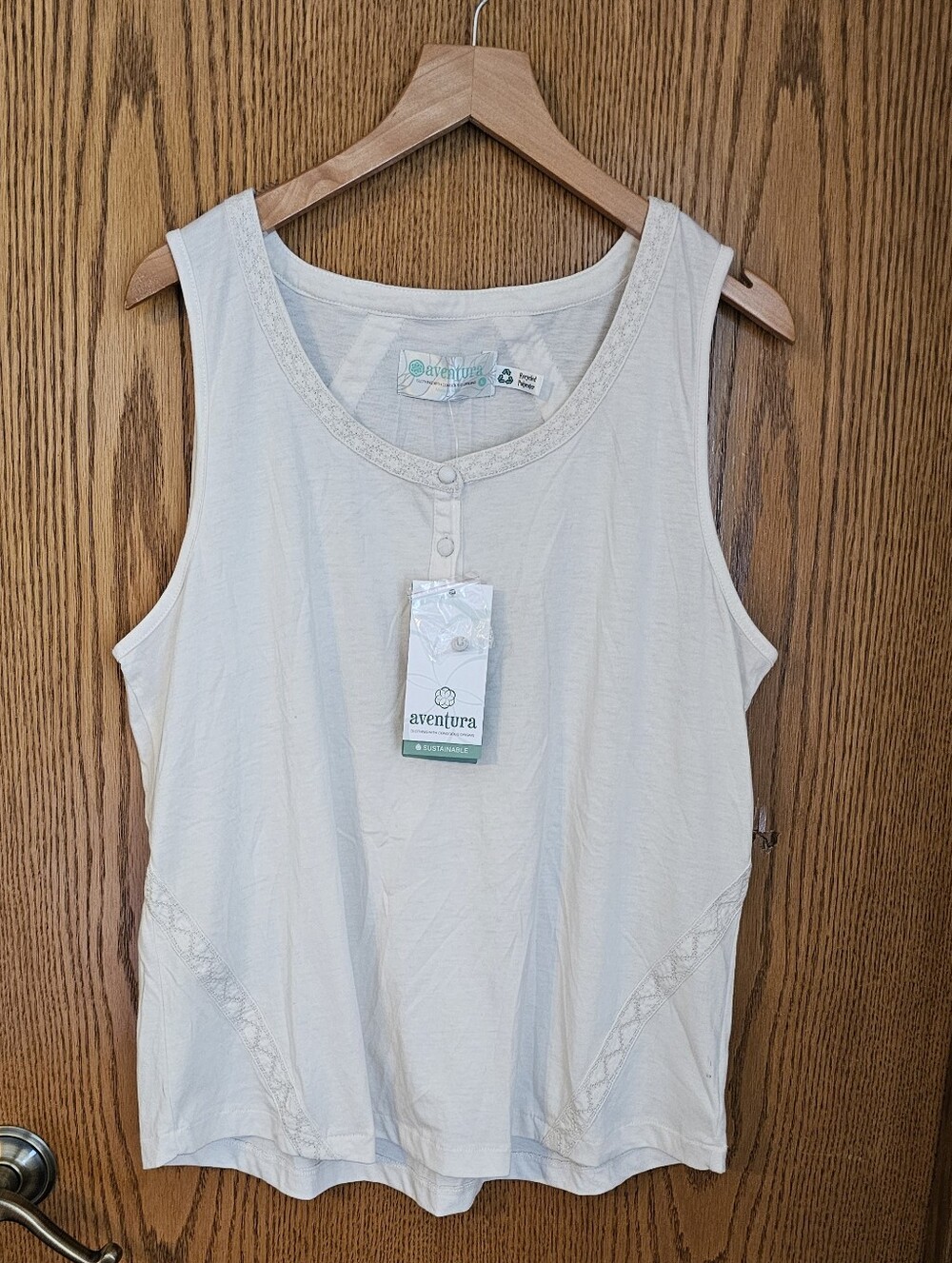 Aventura Cream Scoop Neck Tank